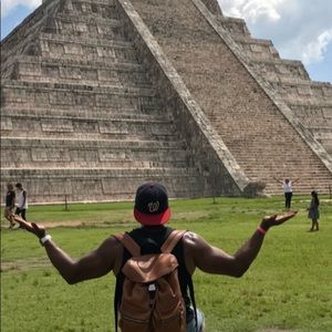 Meet your Posher, Errance